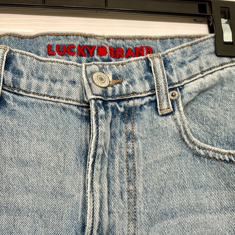 Lucky Brand Light Wash Distressed Straight-Leg Jeans - Picture 3 of 10